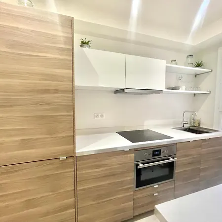 Pasteur By Welcome To Канны